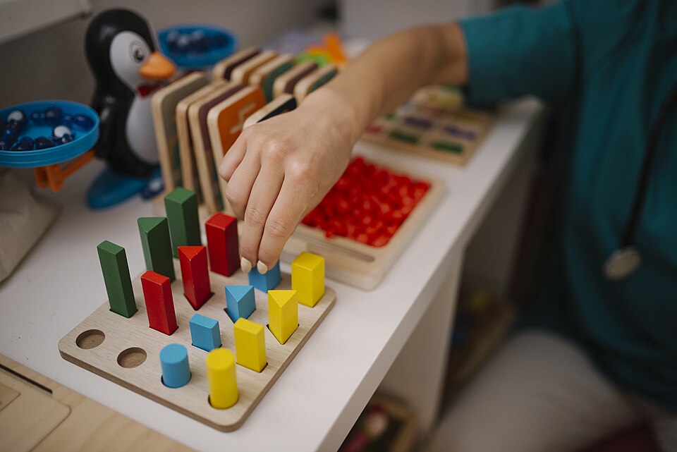 Wooden Stacking Rainbow Arch Puzzle